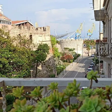 Lukas Vollga Apartment Durres