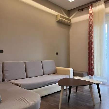 Lukas Vollga Apartment Durres